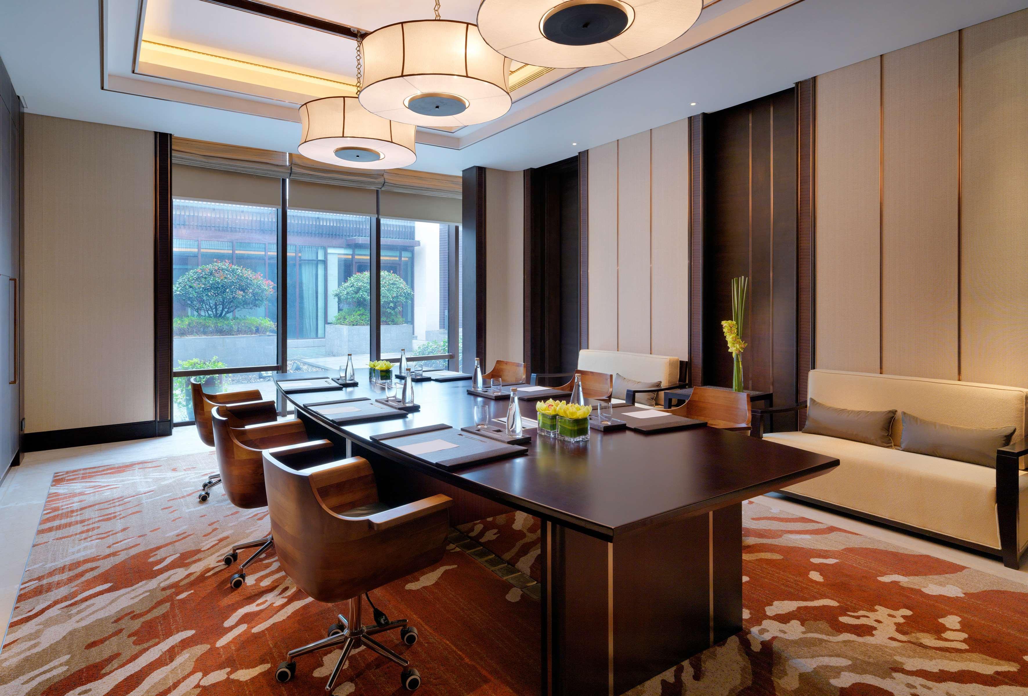 Отель Hyatt Regency Chongming Экстерьер фото