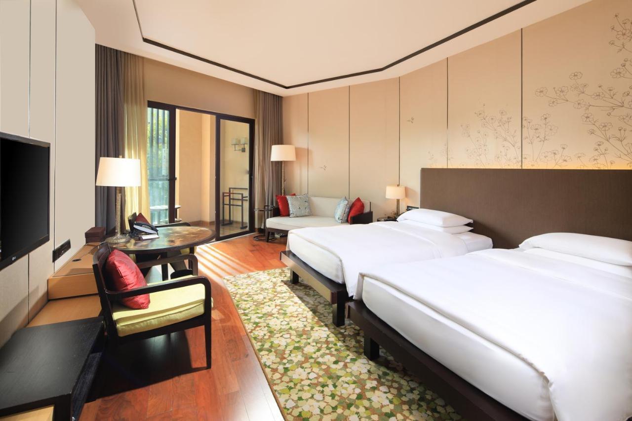 Отель Hyatt Regency Chongming Экстерьер фото